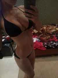 horny older single women near Louisa